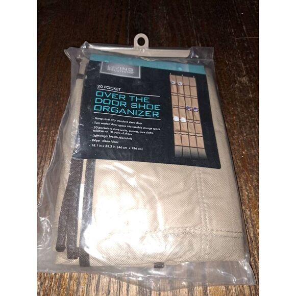 New Living Solutions 20 Pocket Over the Door Shoe Organizer Toiletries Scarfs - Picture 1 of 2